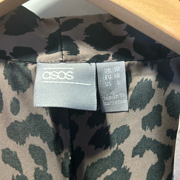 Animal Cheetah Print Long Sleeve Wrap Dress - Picture 3 of 5